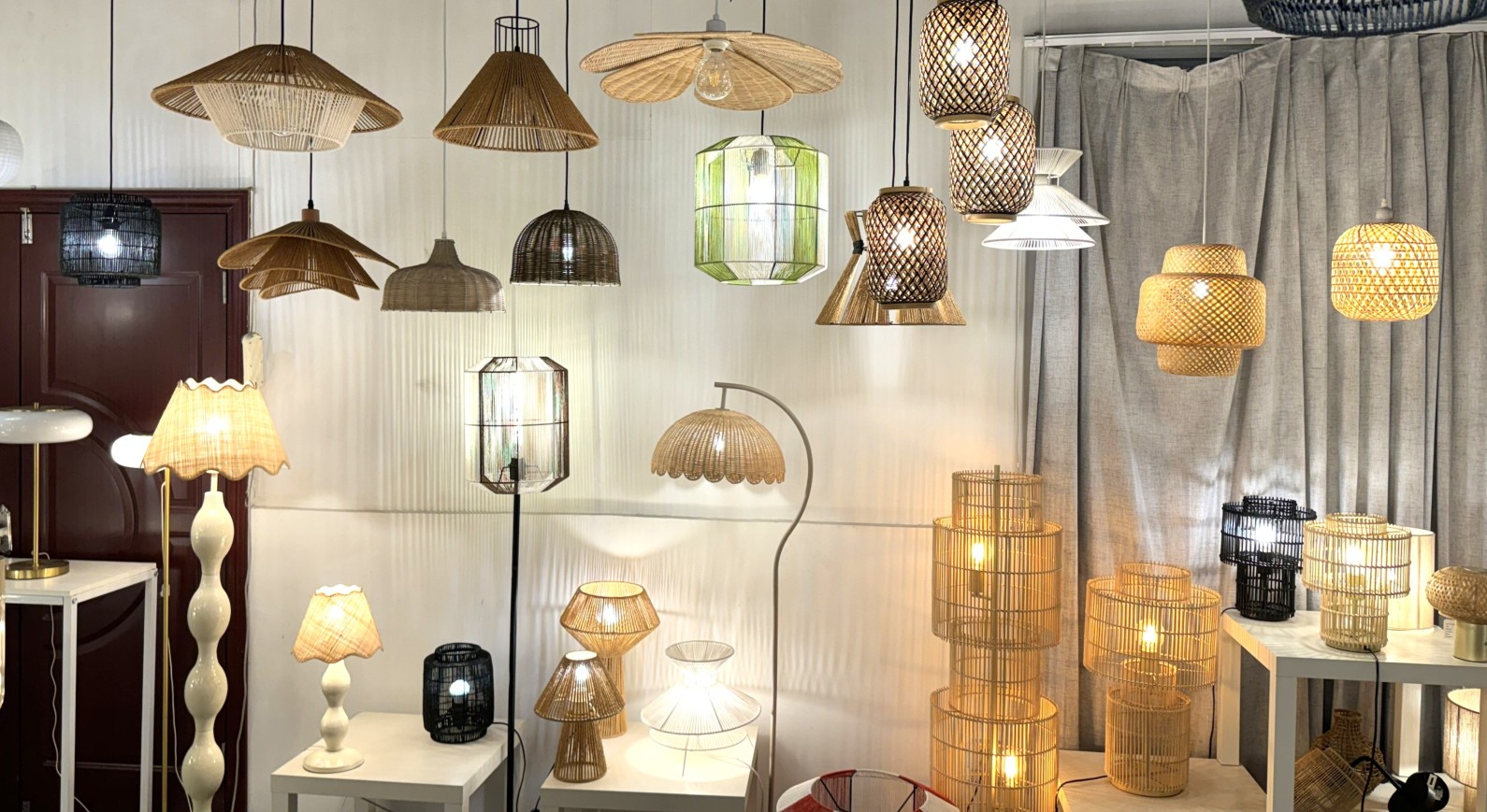 LUX Showroom 3